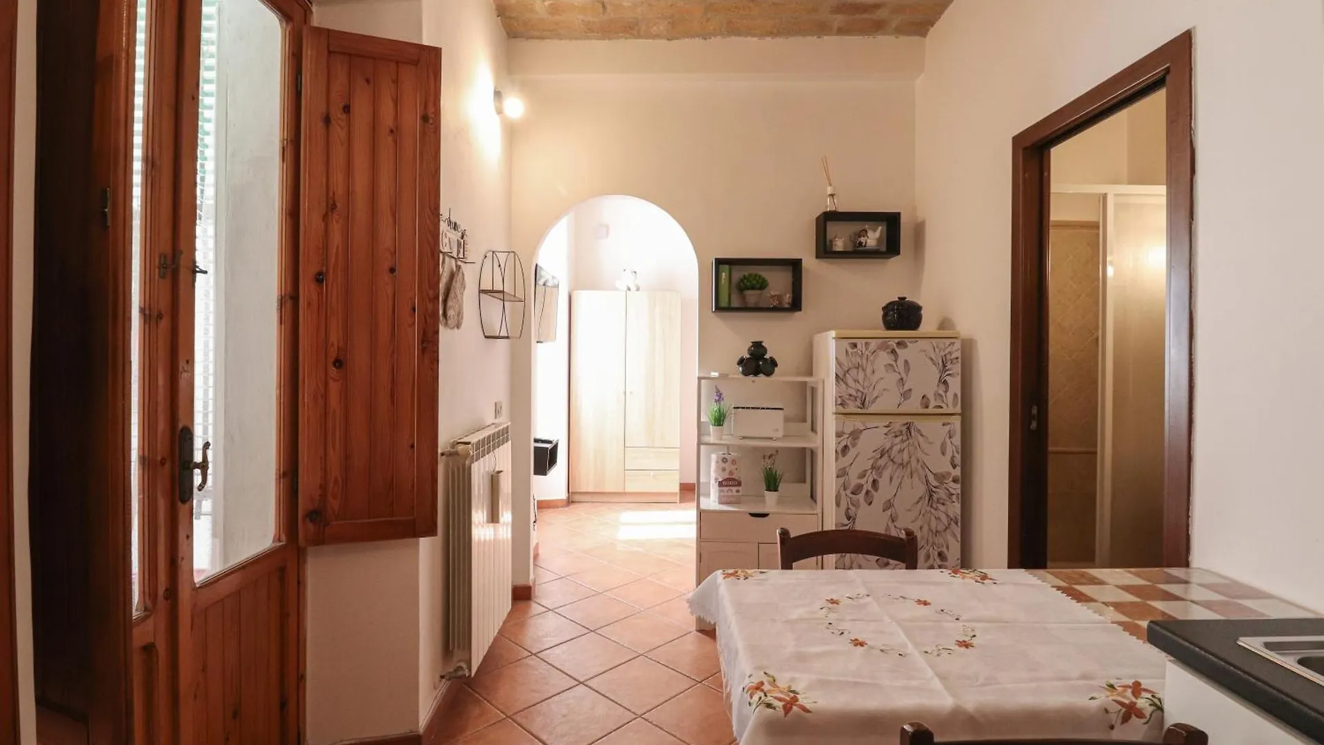 شقة Appartamento In Via Plauto روما إيطاليا