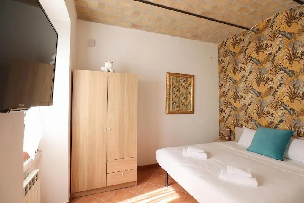 شقة Appartamento In Via Plauto روما إيطاليا