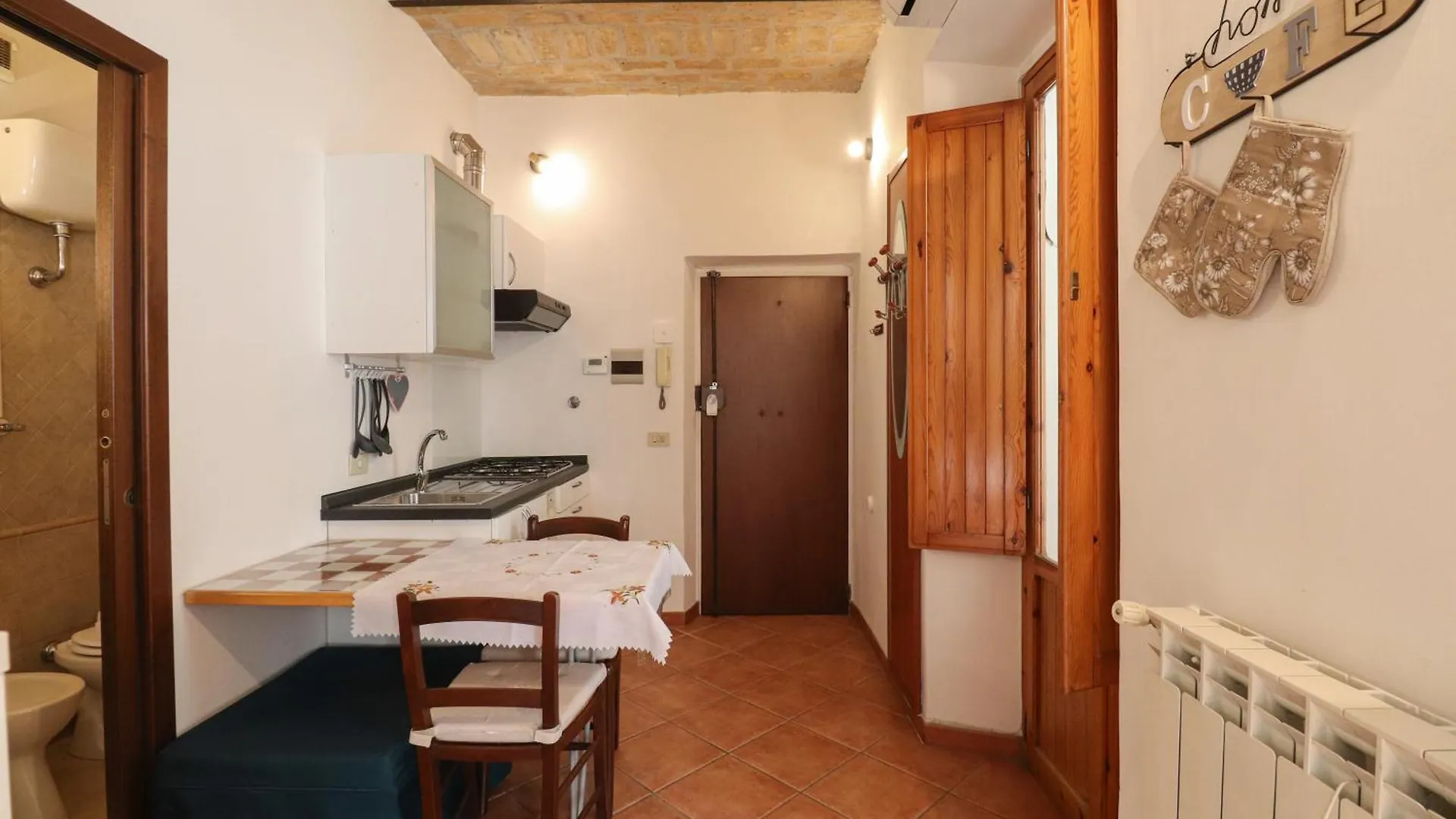 Appartamento In Via Plauto Roma