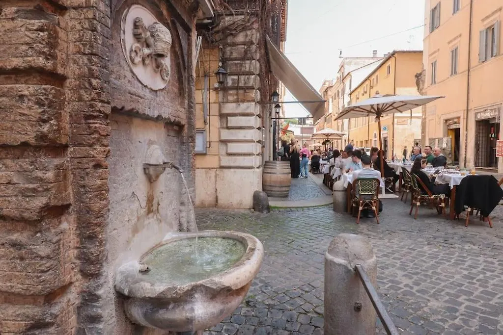 Appartamento In Via Plauto Roma 0*,  Italia